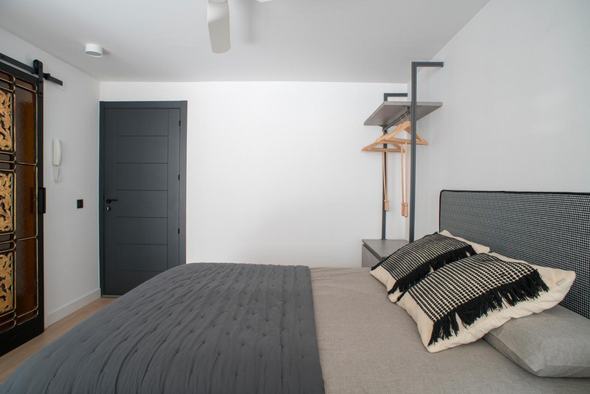Apartaments Turistics Cardona IV Экстерьер фото